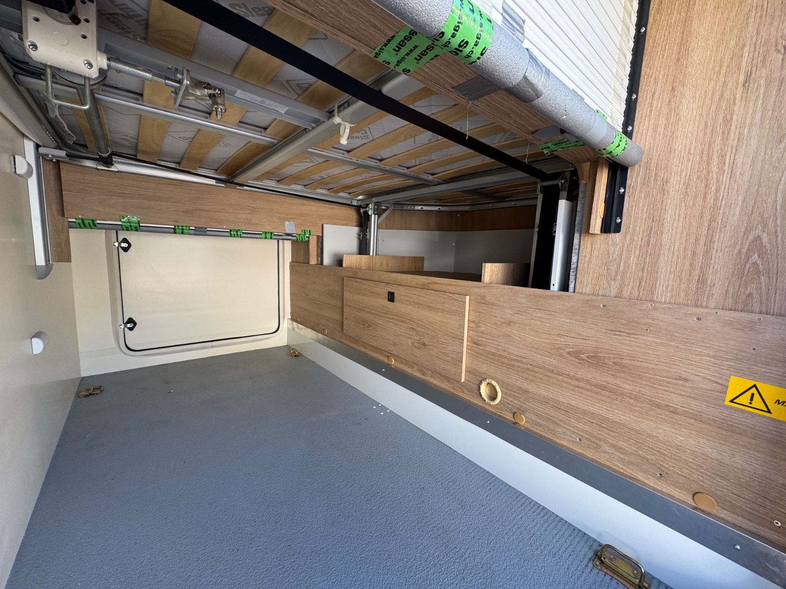 Fahrzeugabbildung Roller Team ZEFIRO 263 TL FIAT QUEENSBETT HUBBETT SOLAR TV