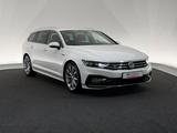 Volkswagen Passat Var. 2.0 TSI*ELEGANCE*R LINE-MAXTRIX-AHK - weiße Volkswagen Passat Variant