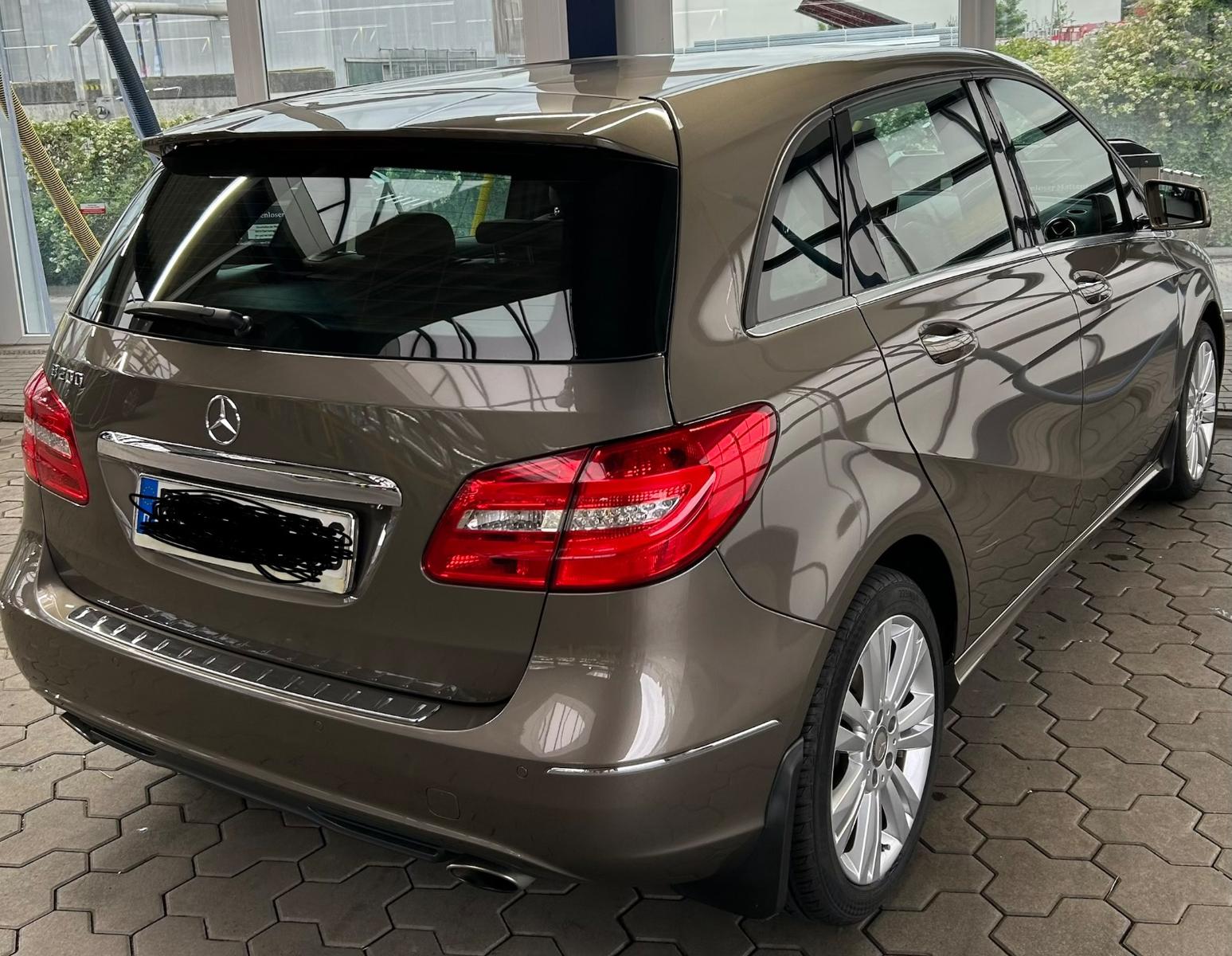 Mercedes-Benz B 200 BlueEFFICIENCY -Rentner Top Zustand 