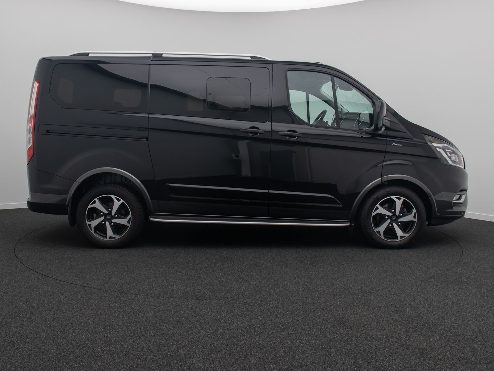 Fahrzeugabbildung Ford Custom Tourneo Active ACC Bi-Xenon DriveAss DAB