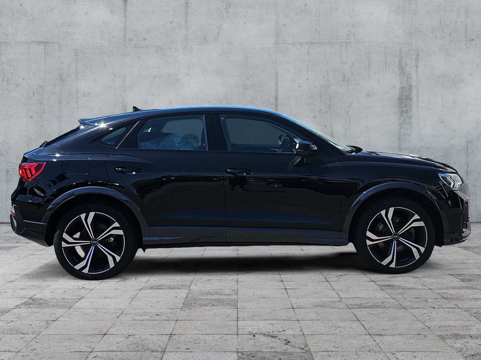 Audi Q3 Sportback 45 TFSI e S-TR LED+PDC+GRA+SHZ+20" foto 7