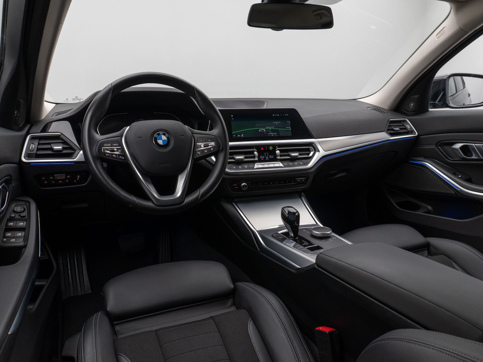 Fahrzeugabbildung BMW 320d Sport Line DAB Laser HUD Cockpit+ Komfort