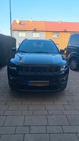 Jeep Compass Black Edition (S), 1.3 GSE T4 110kW S DC - Jeep Compass: Privatanbieter