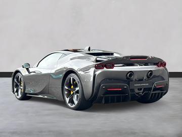 2022 Ferrari SF90 照片 9
