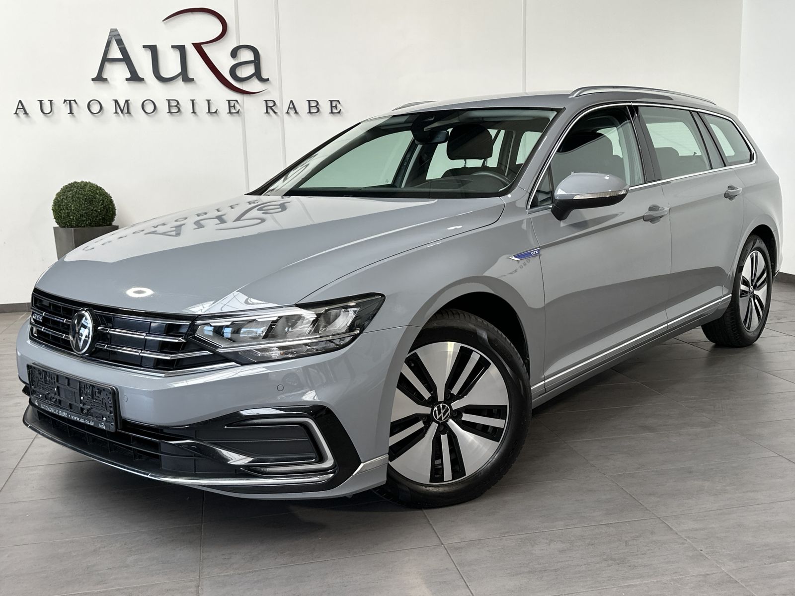Fahrzeugabbildung Volkswagen Passat Variant 1.4 TSI DSG GTE NAV+LED+KAM+VC+PP