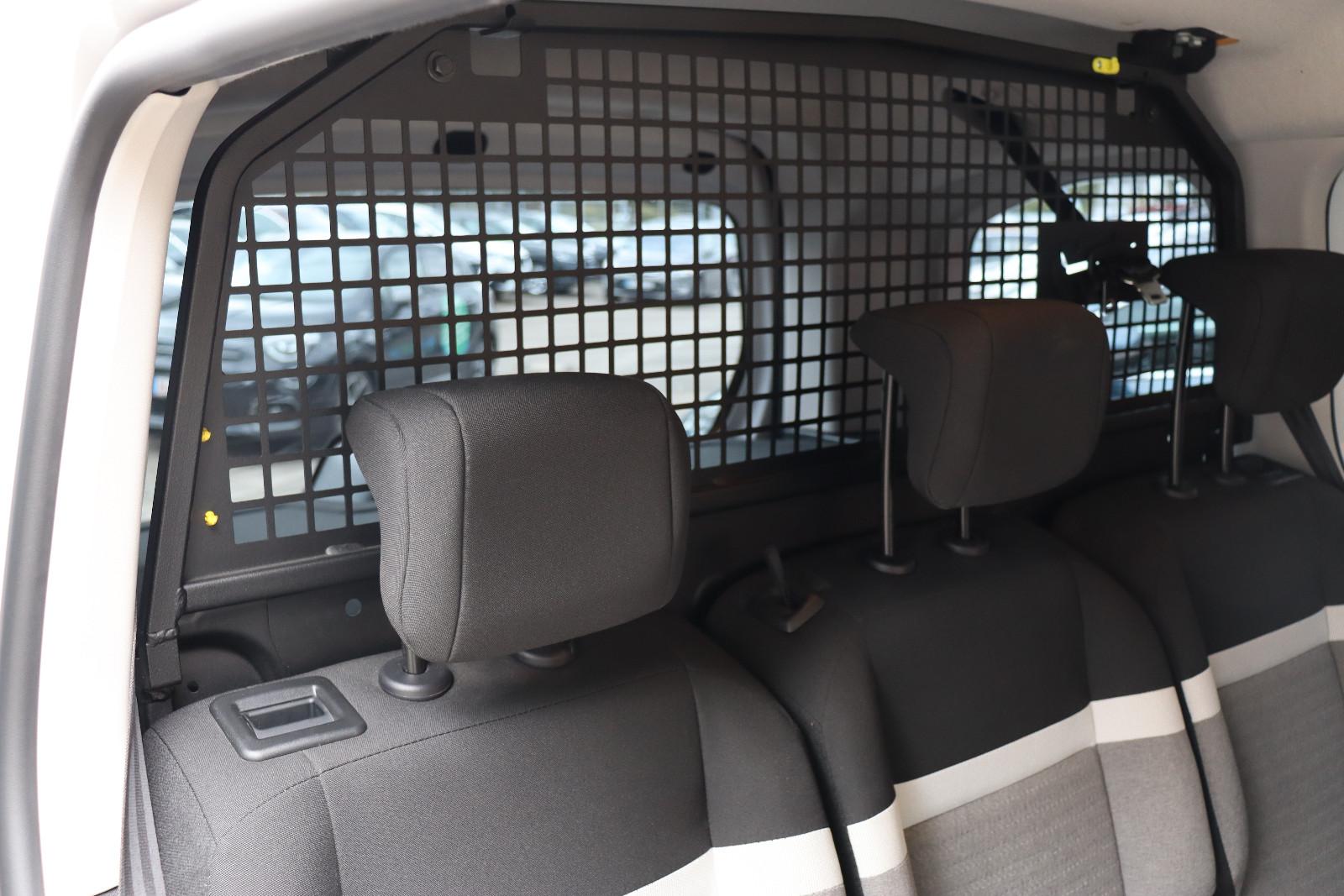 Citroën Berlingo 1.5 HDi MPV Feel M Aut. LED 360° 1.Hand