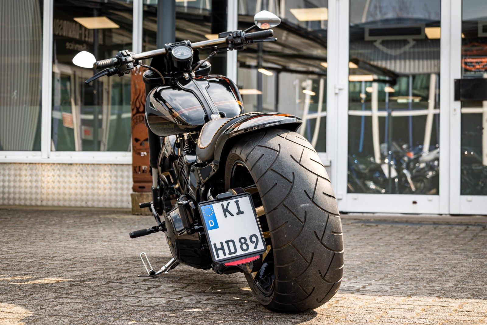 Fahrzeugabbildung Harley-Davidson CVO Pro Street Breakout - Kesstech -