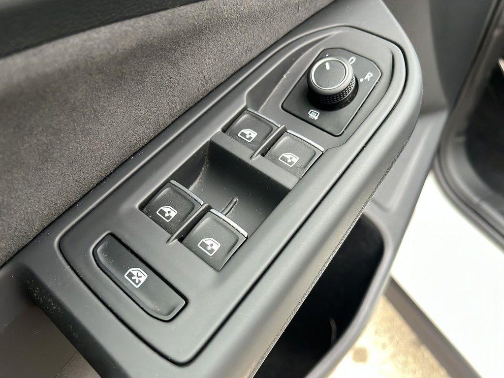 Volkswagen Golf 2.0 TSI GTI Navi IQ.Light ACC, миниатюра 17