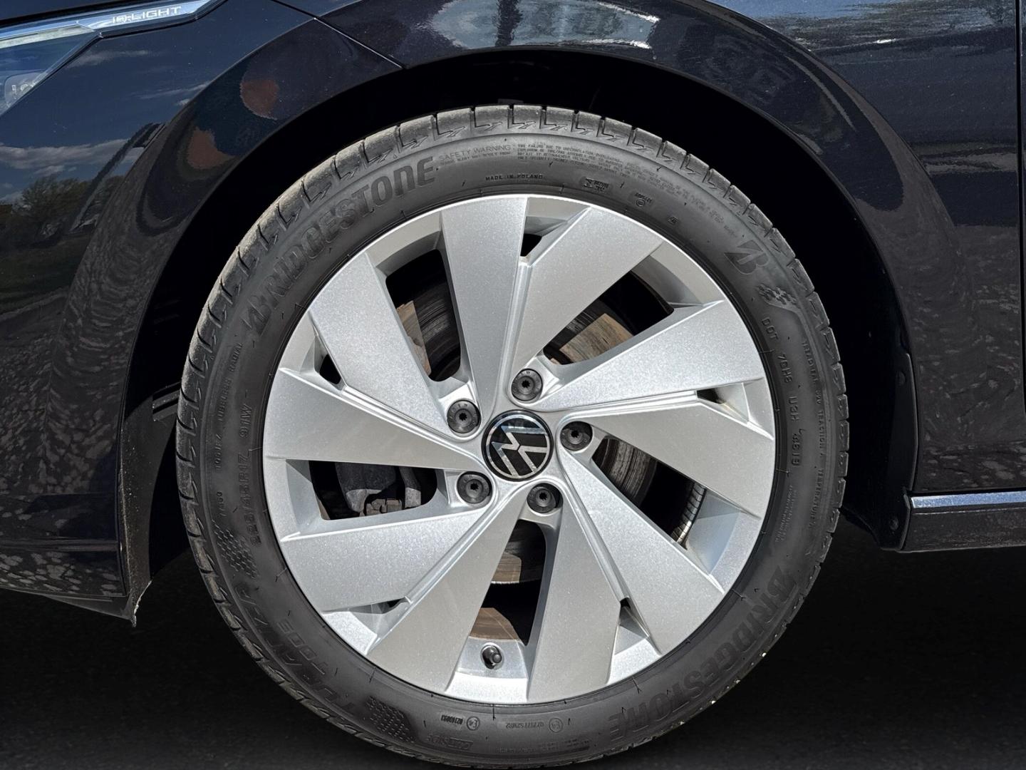 Volkswagen Golf VIII 1.5 eTSI DSG Style El. Panodach Navi D, миниатюра 7