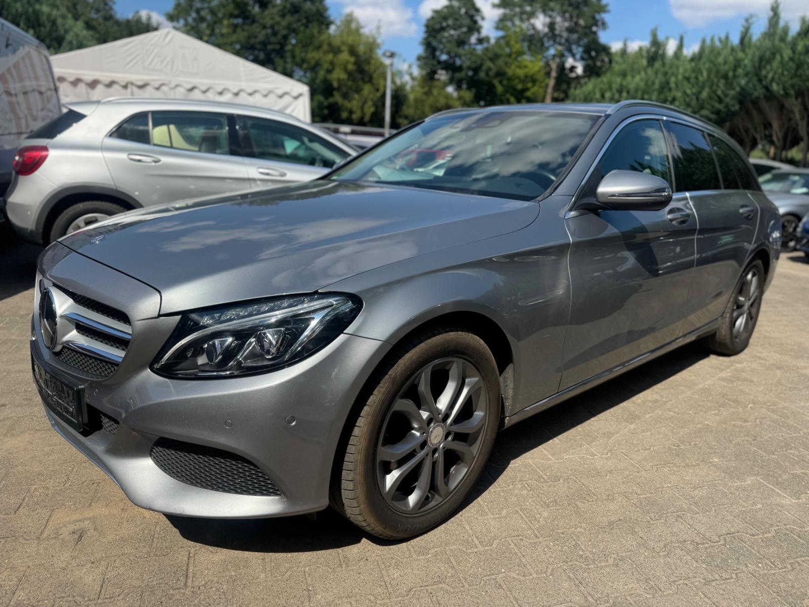 Mercedes-Benz C 220