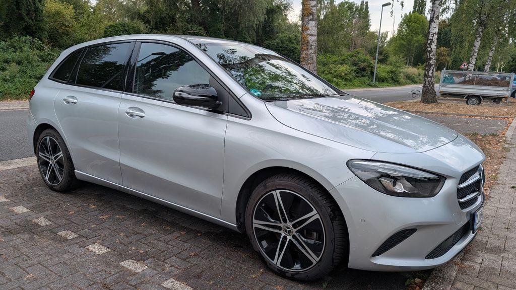 Image of Mercedes-Benz B 200