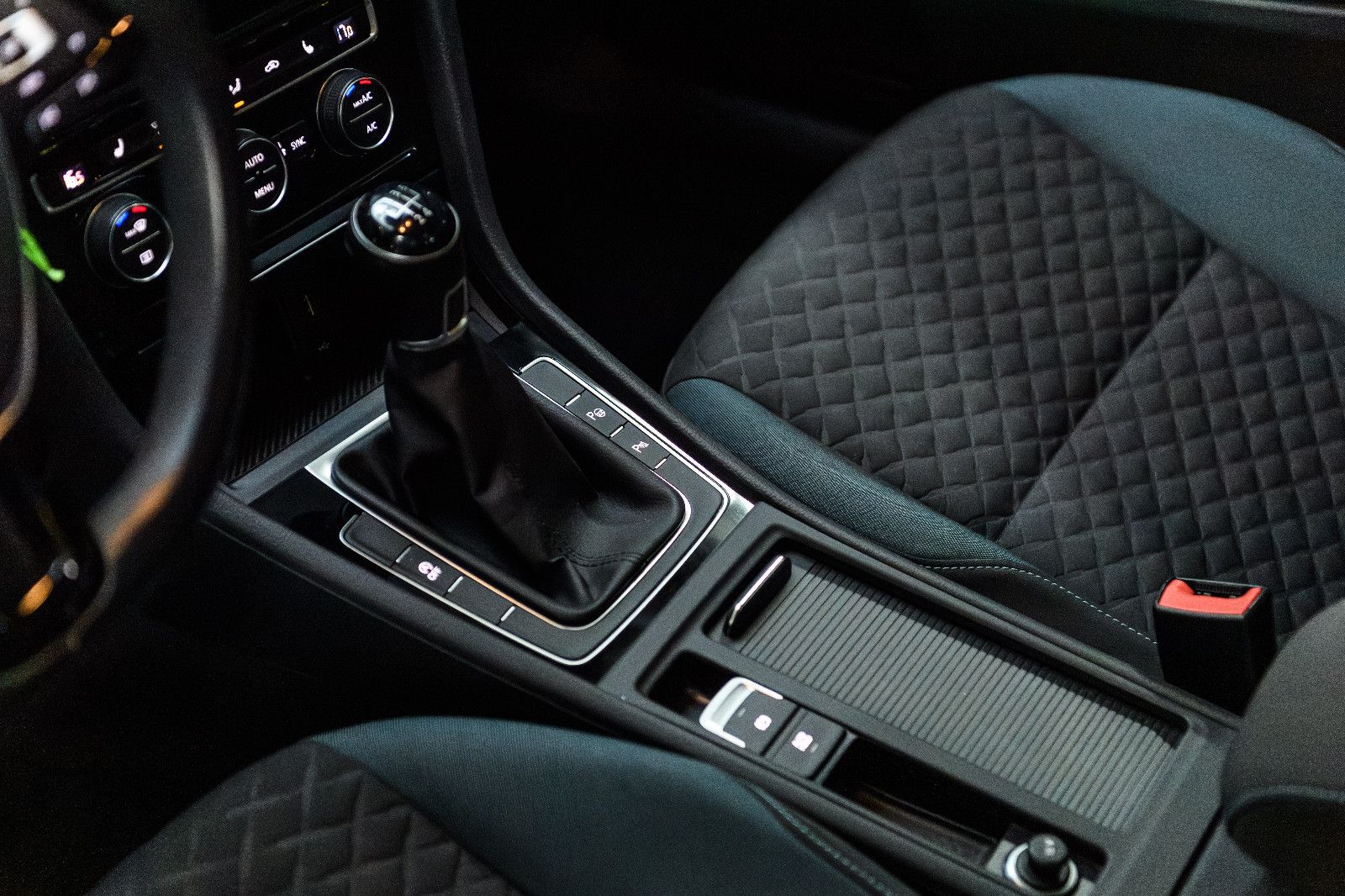 Fahrzeugabbildung Volkswagen Golf VII Lim. IQ.DRIVE