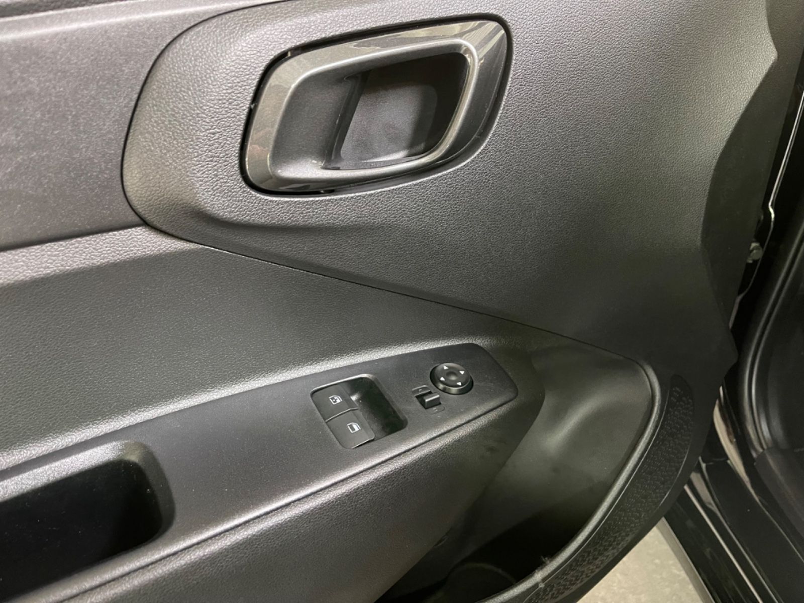 Fahrzeugabbildung Hyundai i10 1.0 MJ23 Connect & Go NAVI KAMERA SHZ