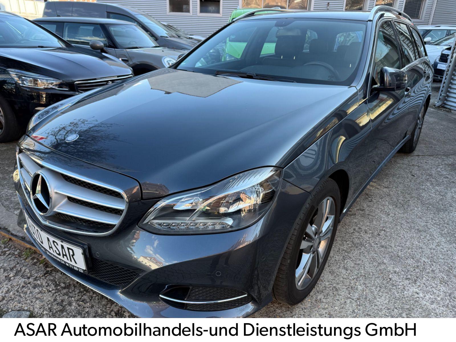 Mercedes-Benz E 200 Bluetec T-Modell PDC/AHK/TEMPOMAT/LED