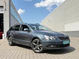 Skoda Superb Combi Active*INSPEKTION & STEUERKETTE NEU - Skoda Superb Active mit Benzin-Antrieb