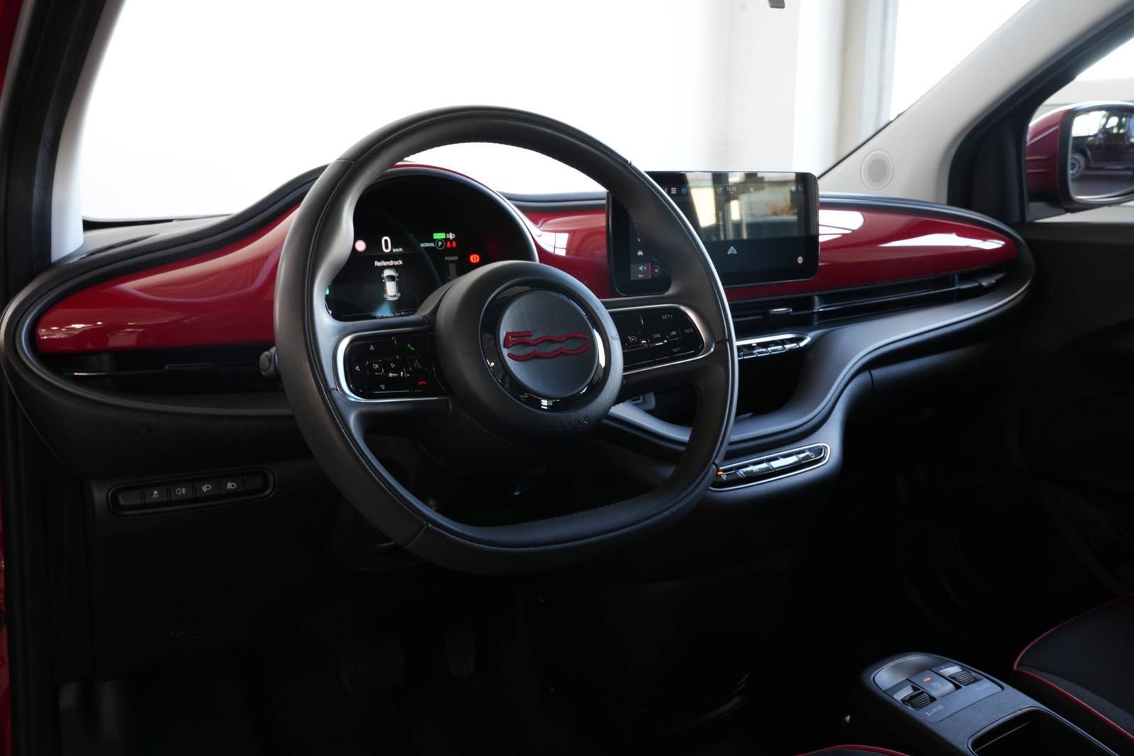 Fiat 500 e Red *NAV*LED*TEMP*