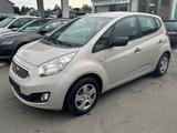 Kia Venga Vision 1,4 l Klima - Kia Venga mit Benzin-Antrieb: Limousine, Klimaanlage, 1.4