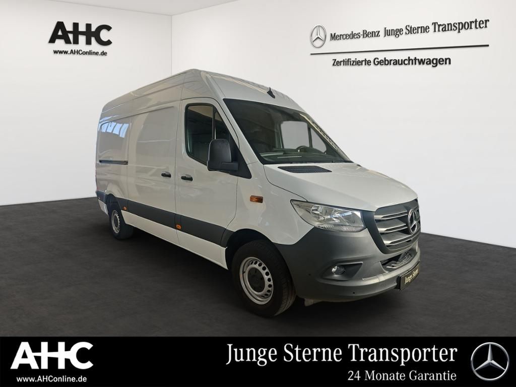 Fahrzeugabbildung Mercedes-Benz Sprinter 317 Kasten L2H2 3,5tAHK Schwingsitz SHZ