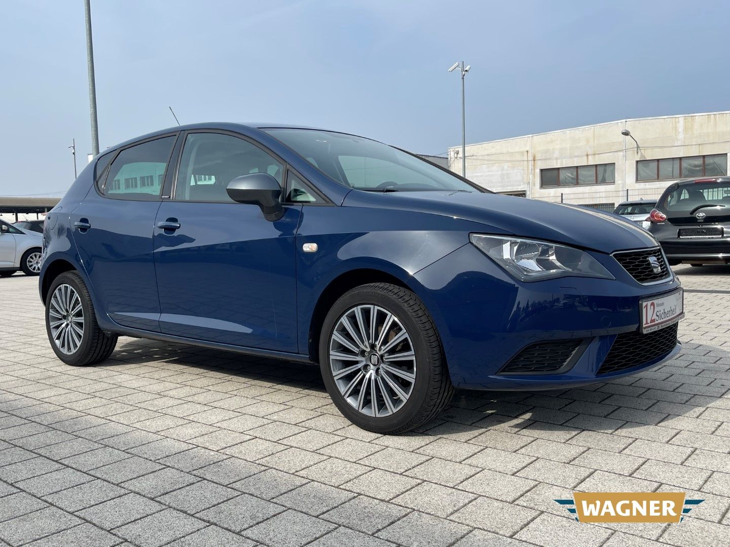 Fahrzeugabbildung SEAT Ibiza Connect Klimaautomatik Sitzheizung