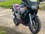Suzuki GSX 600F