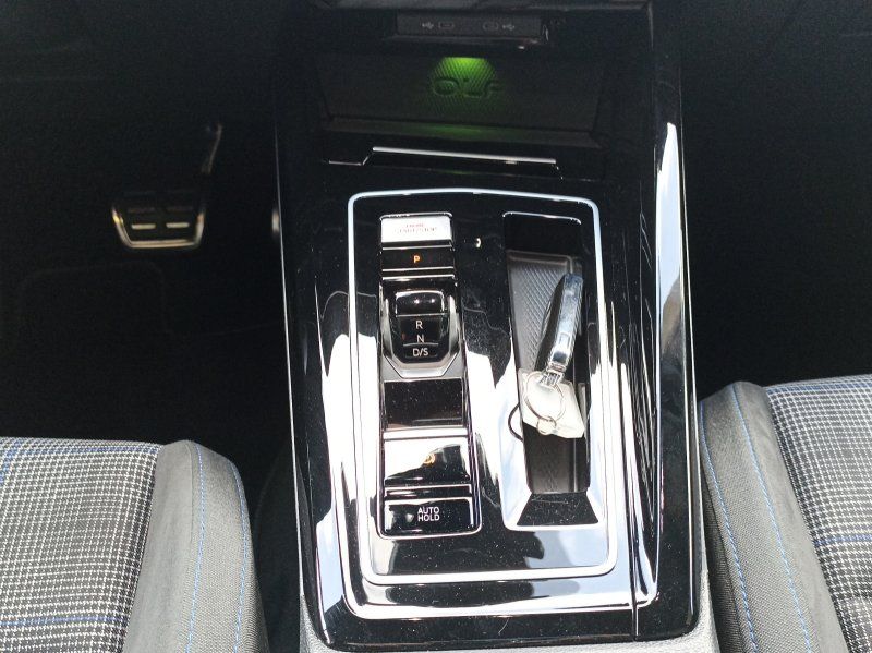 Fahrzeugansicht 12 Fahrzeugabbildung Volkswagen Golf VIII 1.5 eHybrid GTE DSG