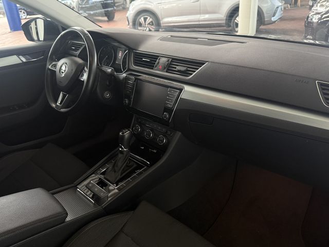 Skoda Superb COMBI 2.0 TDI DSG XENON NAVI ACC AHK