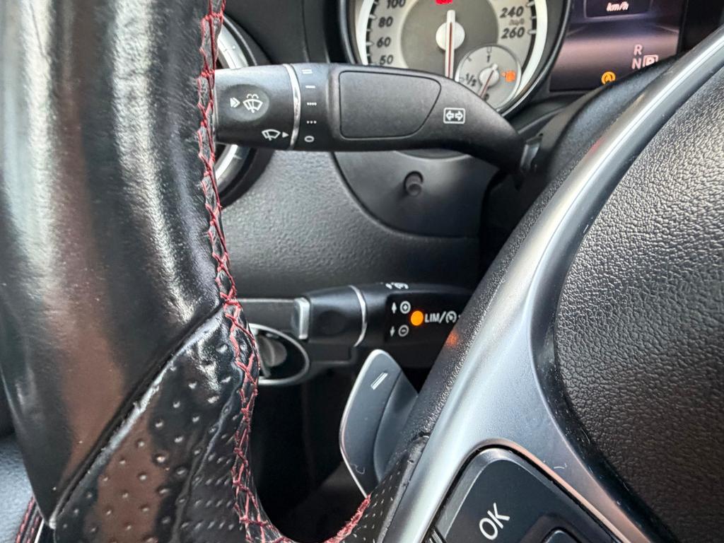 Mercedes-Benz CLA 220