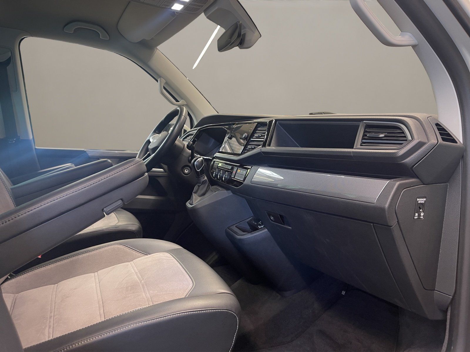 Volkswagen T6.1 Multivan 2.0 TDI FWD Generation Six foto 18