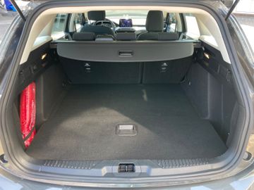 Fahrzeugabbildung Ford Focus Turn. 1.0 EB Cool&Connect LED/Navi/Kamera