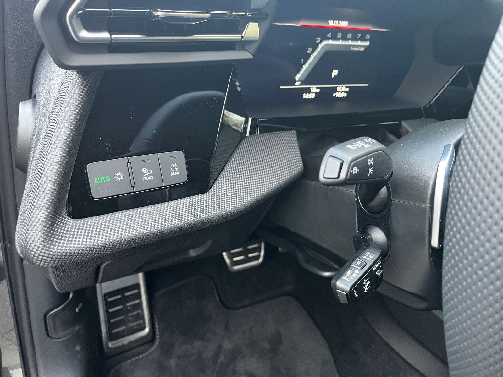 Fahrzeugabbildung Audi S3 Sportback quattro 19" PANO ACC PDC LED