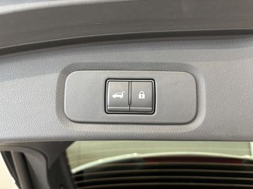 Fotografie des Nissan Qashqai 1.5 VC-T e-Power N-Connecta