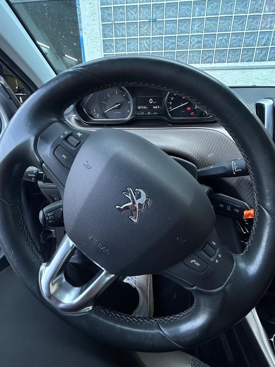 Peugeot 2008 Active e-HDi 92 STOP & START Active