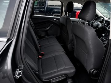 Ford Kuga - 11