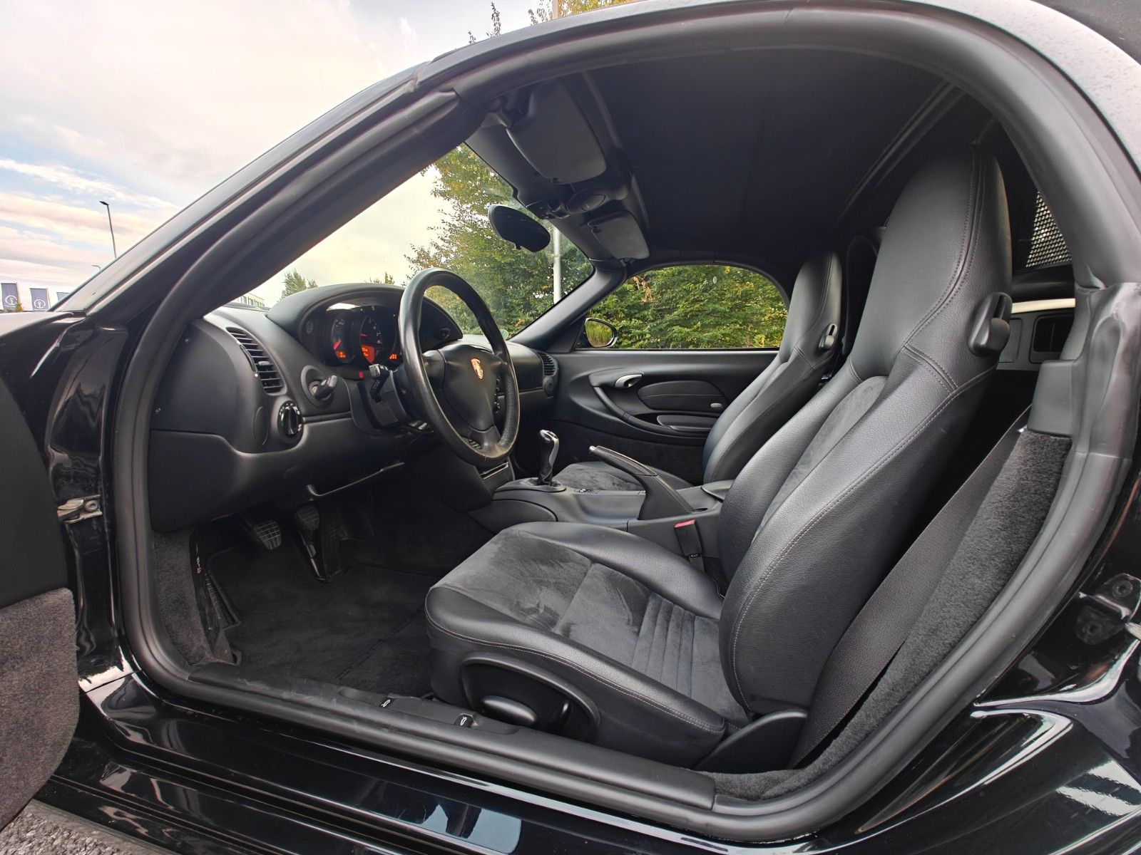 Fahrzeugabbildung Porsche Boxster 986 2.7 Cabrio - WENIG KM, HU NEU! -