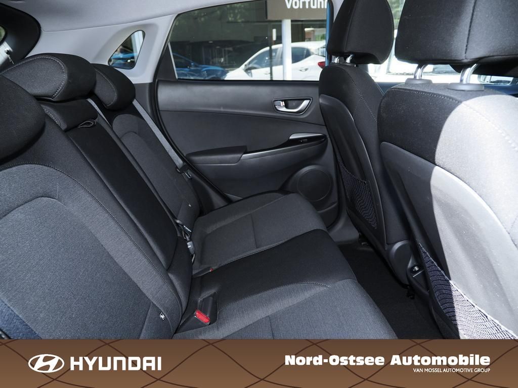 Fahrzeugabbildung Hyundai KONA TREND ELEKTRO 2WD KAMERA PDC ACC KLIMA SHZ