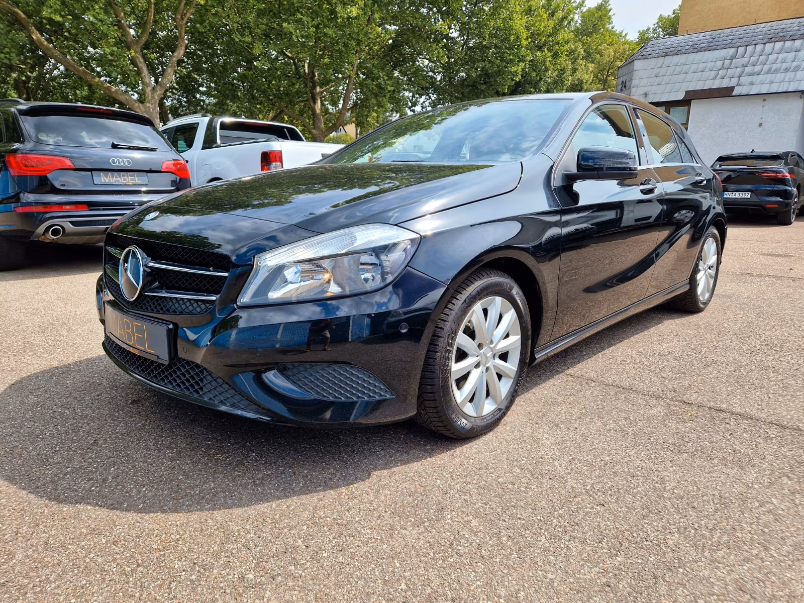 Mercedes-Benz A 180 BE Style +AUTOMATIK-7G+T.LEDER+8-FACH+