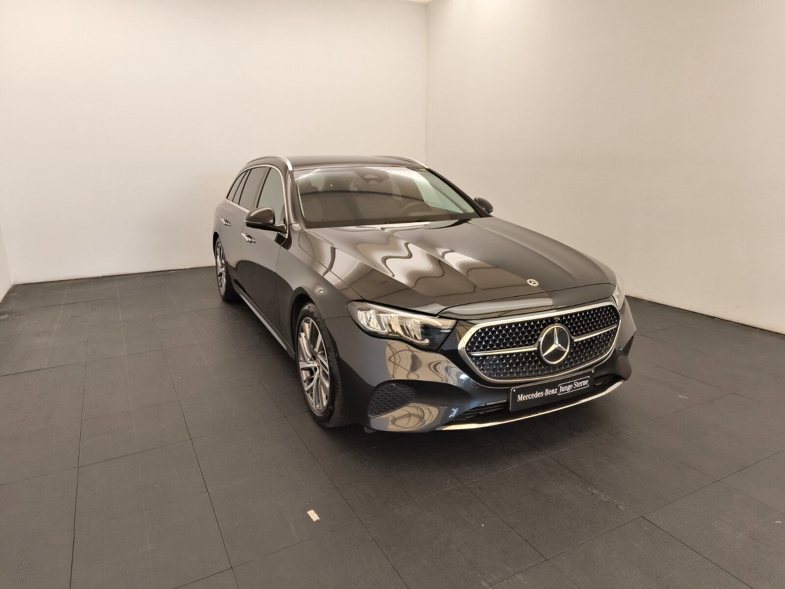 Mercedes-Benz E 300deT 4M AVANTGARDE 360°Cam Distronic AHK LED imagem 3