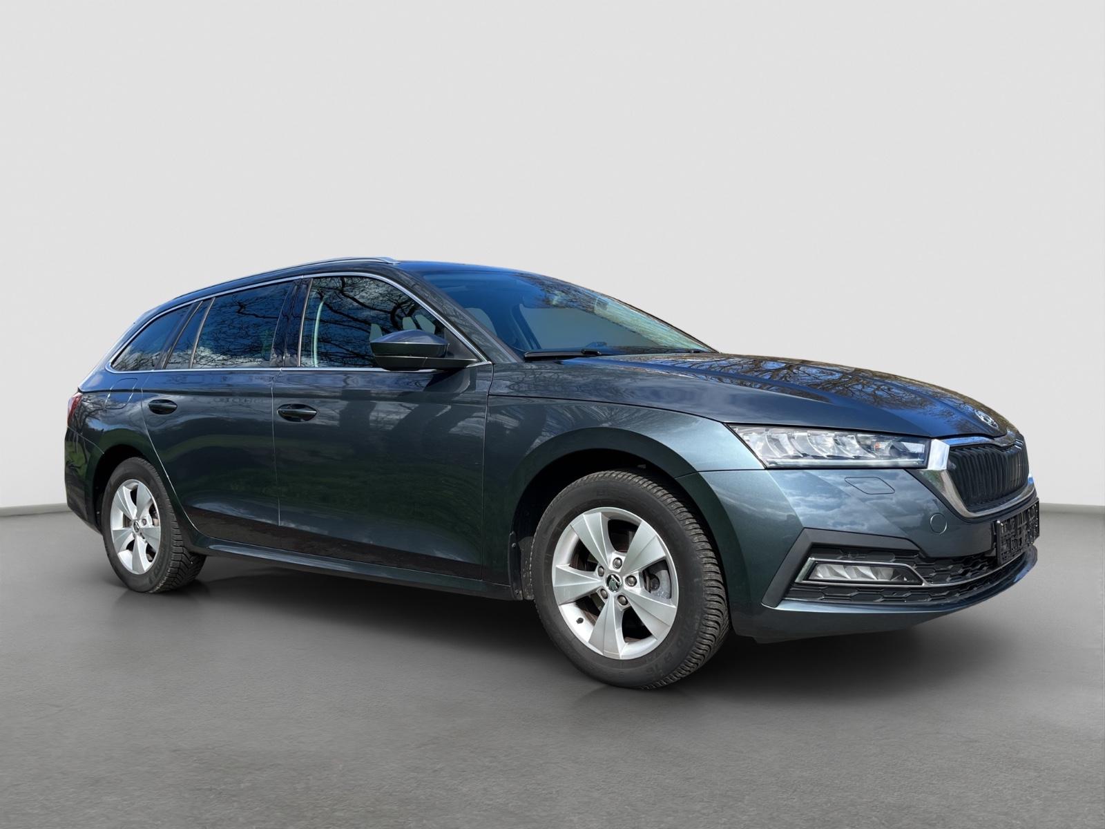 Skoda Octavia Combi Pano/Leder/2xPDC+Kamera/AHK+++++