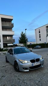 BMW 523i - mit Apple CarPlay - 19 Zoll - M-Paket - BMW 523 aus 2007: 523i