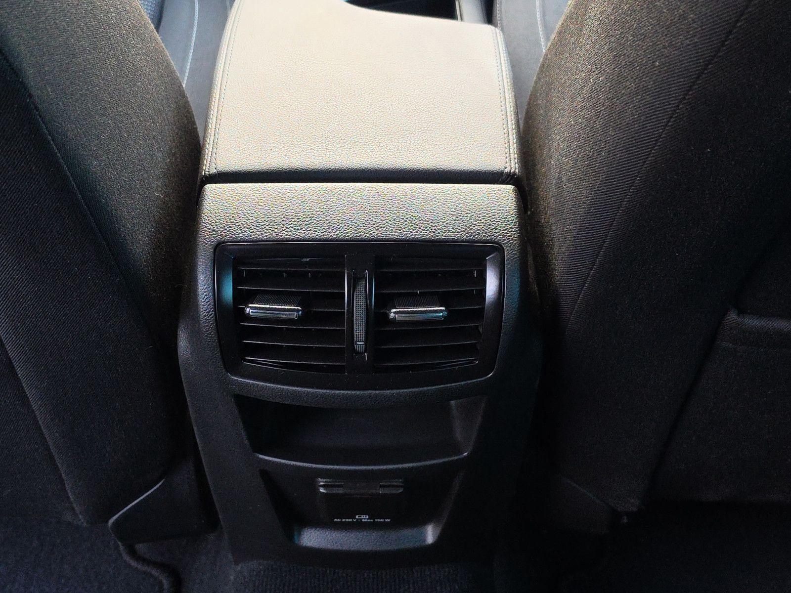 Fahrzeugabbildung Opel Insignia A Sports Tourer Innovation Automatik