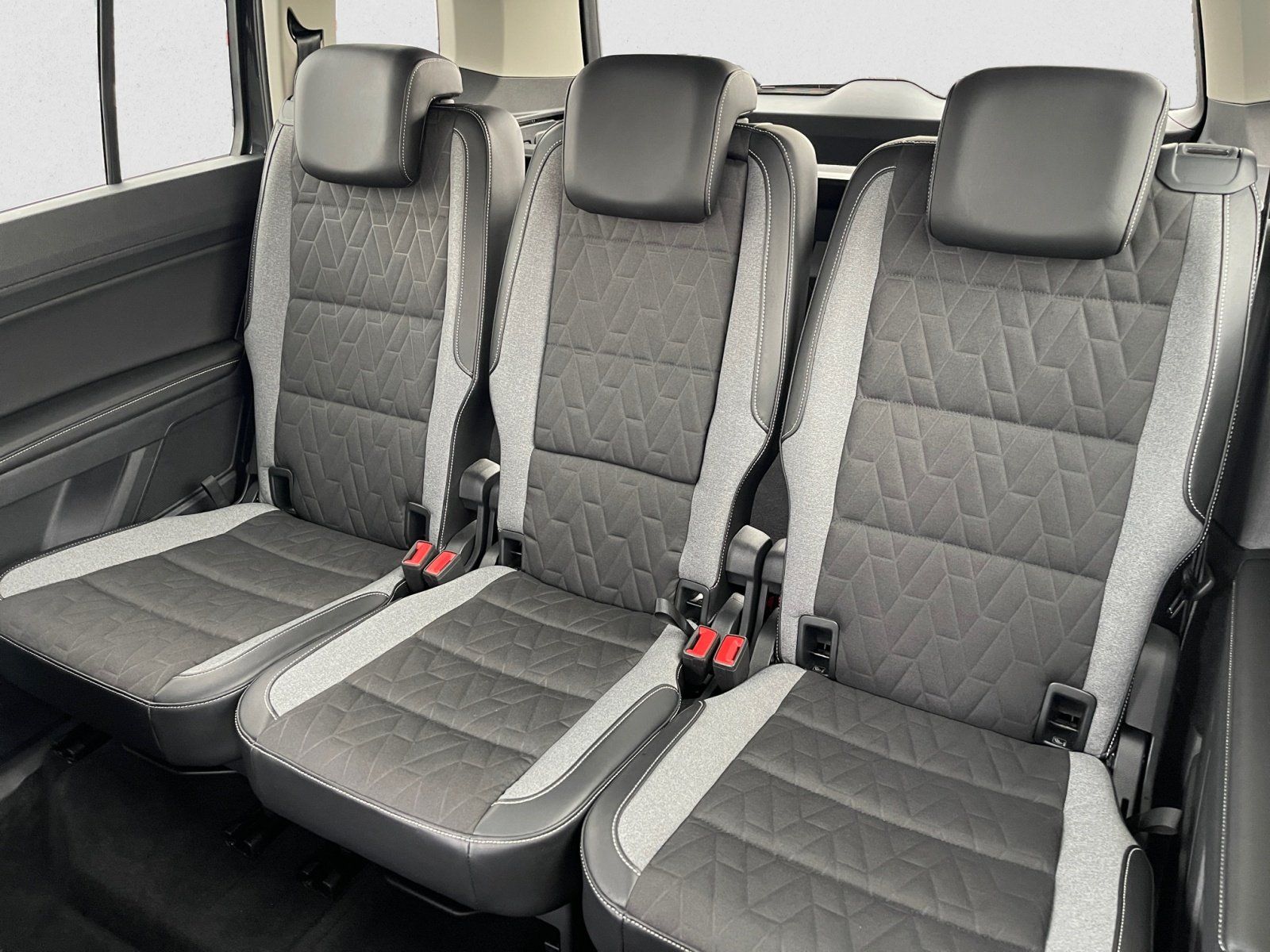 Volkswagen Touran - Bild 10