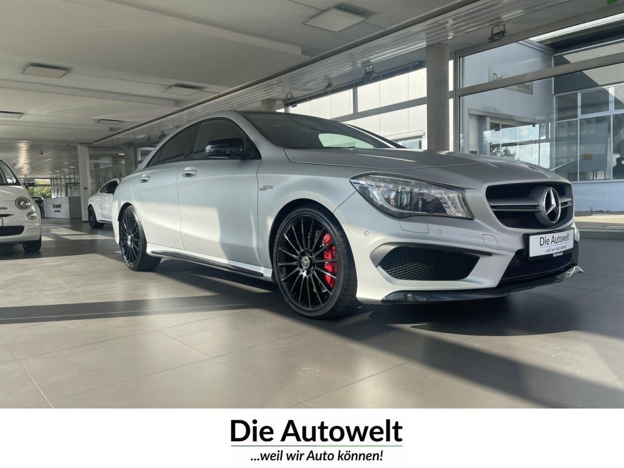 MERCEDES-BENZ CLA 45 AMG 4Matic DCT NAVI XENON GRA PANO SHZG