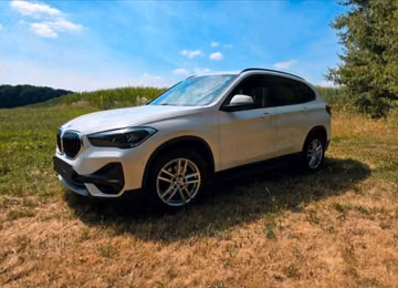 صورة 1 لـ 2020 BMW IX1