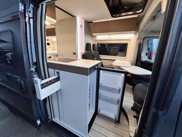 Westfalia Columbus 600 D 350W SOLAR 185Ah LITHIUM  AHK LED