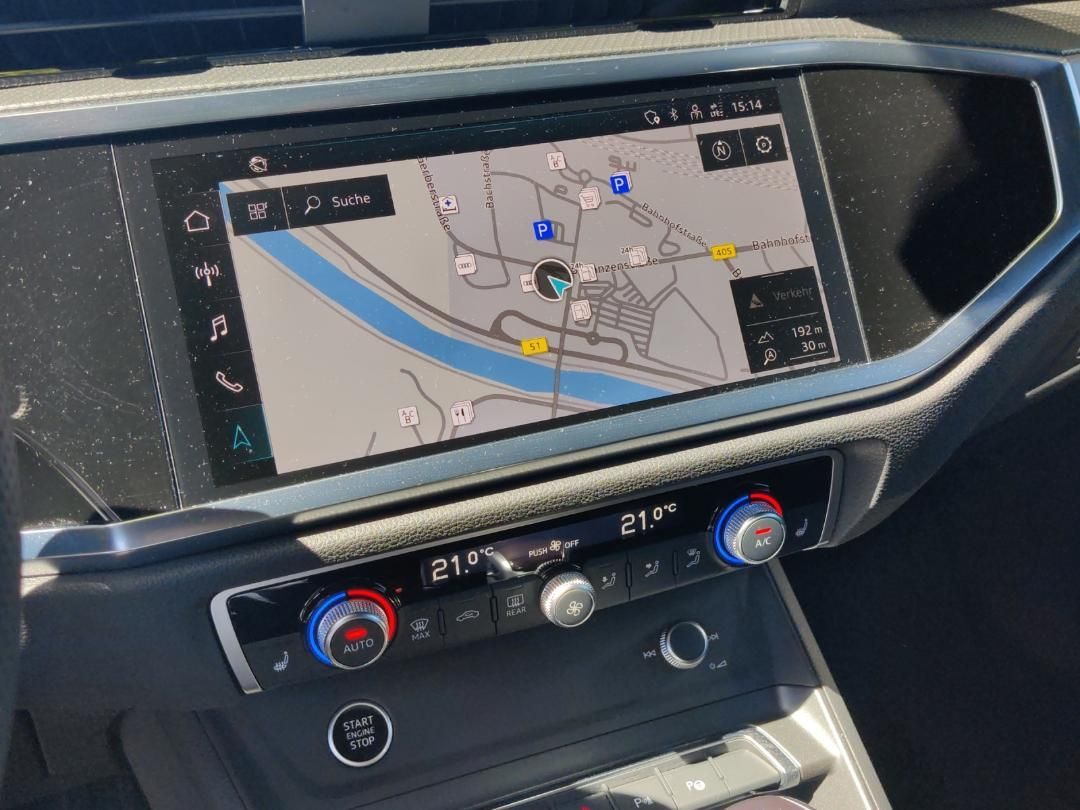 Fahrzeugabbildung Audi Q3 35 1.5 TFSI S-Line AHK,Kamera,LED,Navi,SHZ,LM