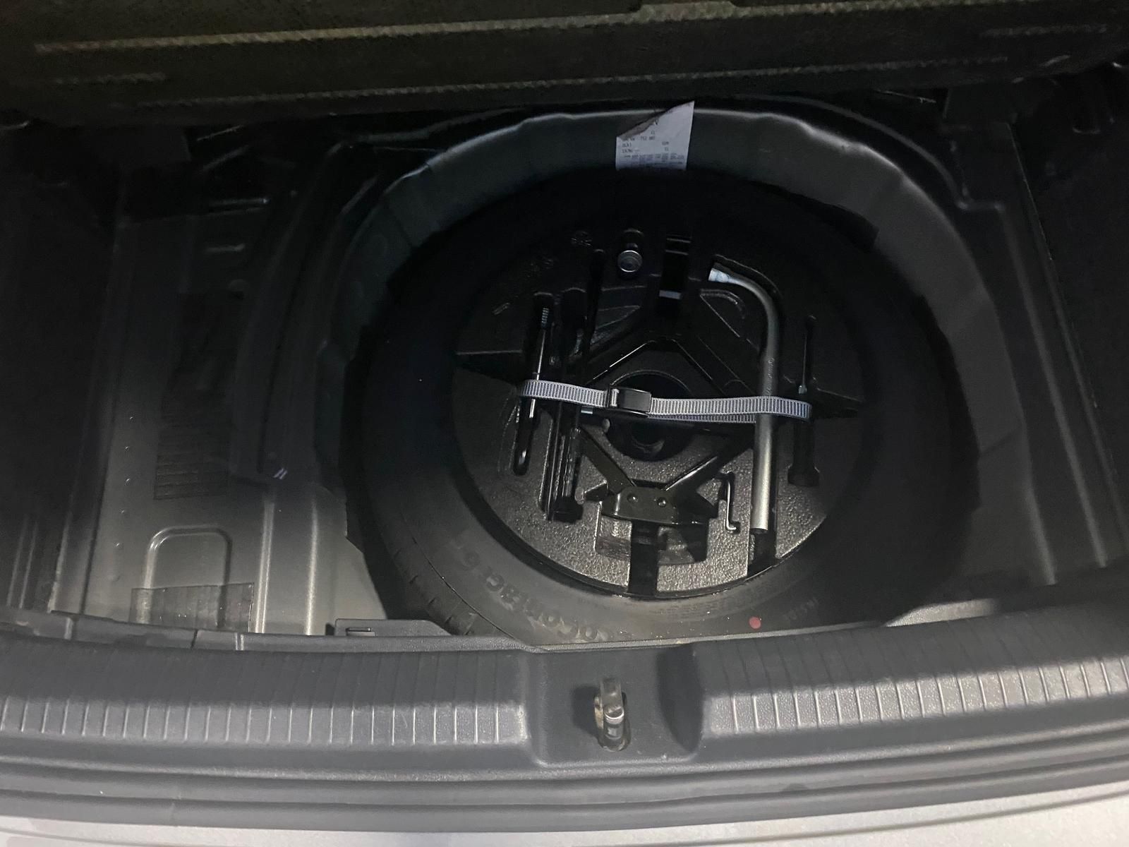 Fahrzeugabbildung Volkswagen Polo 1.0 TSI Comfortline APP+KLIMA+PDC+SITZHEIZ+