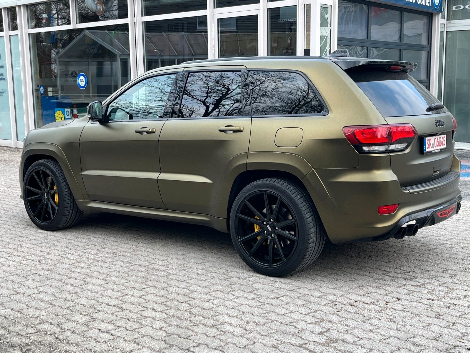 Fahrzeugabbildung Jeep Grand Cherokee 6.2 V8 Trackhawk LPG StHzg