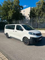 Opel Vivaro L2H1 9-Sitzer / Zafira Life 1.... - Opel Zafira Life von privat
