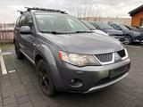 Mitsubishi Outlander 2.2 DI-D Intense**TÜV/AU NEU** - Mitsubishi Outlander Intense mit Diesel-Antrieb