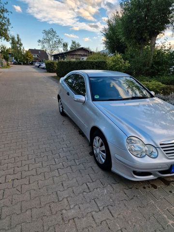 Mercedes-Benz  C 180 kompressor